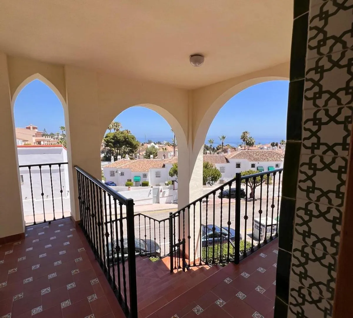 Beautiful 2 Beds-Near Coast With Pool & Balcony Apartment Mijas