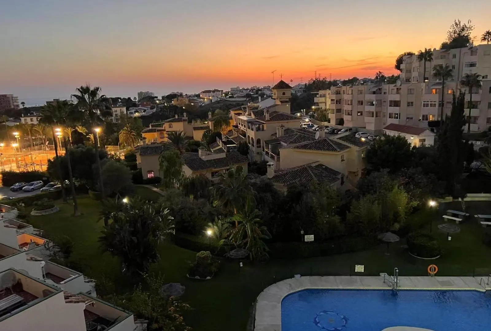 Beautiful 2 Beds-Near Coast With Pool & Balcony Apartment Mijas 0*,  Spain